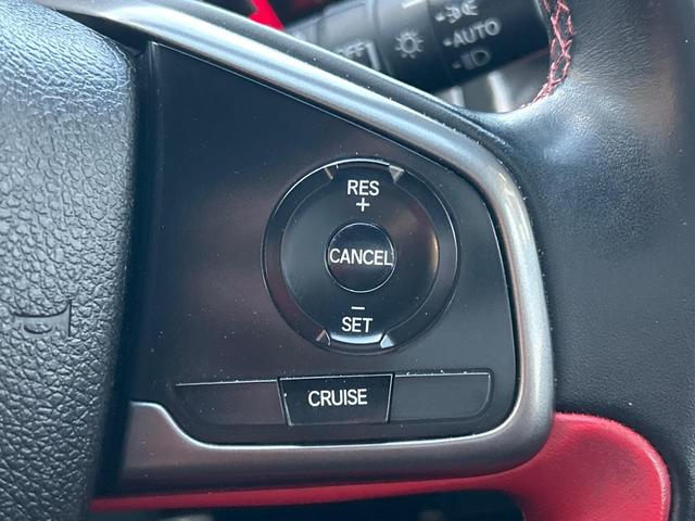 シビック タイプＲ　純正ナビ　バックカメラ　禁煙車　大型リアスポ　６ＭＴ　トリプルセンターマフラー　ターボ　純正２０インチアルミ　アルカンターラ巻きステアリング　ブレンボブレーキ　ＬＥＤヘッドライト　ＥＴＣ　ドラレコ（46枚目）