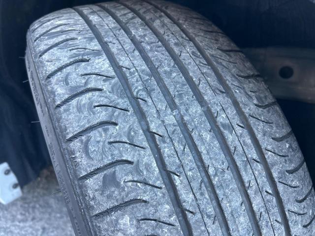 カローラスポーツ ハイブリッドG Z TRDフルエアロ 禁煙車 プリクラッシュセーフティ 純正ディスプレイオーディオ バックカメラ シートヒーター レーダークルーズ ETC 革巻きハンドル 純正18インチアルミ スマートキー(22枚目)