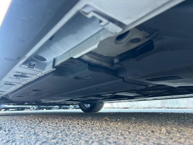 カローラスポーツ ハイブリッドG Z TRDフルエアロ 禁煙車 プリクラッシュセーフティ 純正ディスプレイオーディオ バックカメラ シートヒーター レーダークルーズ ETC 革巻きハンドル 純正18インチアルミ スマートキー(27枚目)