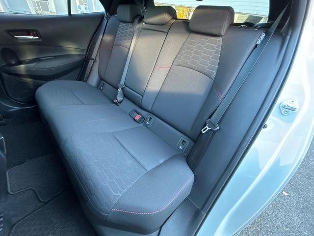 カローラスポーツ ハイブリッドG Z TRDフルエアロ 禁煙車 プリクラッシュセーフティ 純正ディスプレイオーディオ バックカメラ シートヒーター レーダークルーズ ETC 革巻きハンドル 純正18インチアルミ スマートキー(39枚目)