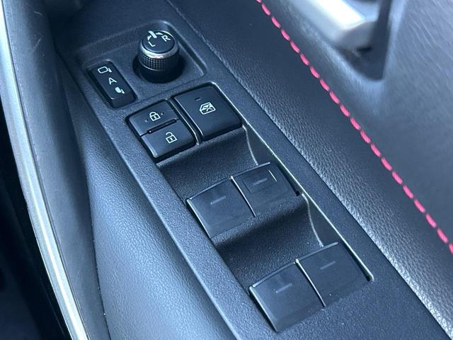 カローラスポーツ ハイブリッドG Z TRDフルエアロ 禁煙車 プリクラッシュセーフティ 純正ディスプレイオーディオ バックカメラ シートヒーター レーダークルーズ ETC 革巻きハンドル 純正18インチアルミ スマートキー(46枚目)