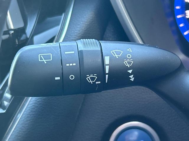 カローラスポーツ ハイブリッドG Z TRDフルエアロ 禁煙車 プリクラッシュセーフティ 純正ディスプレイオーディオ バックカメラ シートヒーター レーダークルーズ ETC 革巻きハンドル 純正18インチアルミ スマートキー(50枚目)