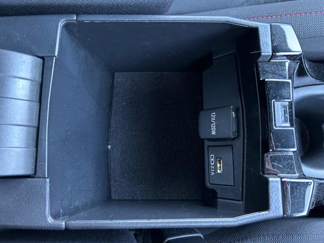 カローラスポーツ ハイブリッドG Z TRDフルエアロ 禁煙車 プリクラッシュセーフティ 純正ディスプレイオーディオ バックカメラ シートヒーター レーダークルーズ ETC 革巻きハンドル 純正18インチアルミ スマートキー(64枚目)