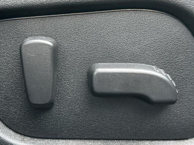 フォレスター X-ブレイク カラーアクセント仕様 後期E型 アドバンスドセーフティパッケージ リアビークルディテクション プッシュスタート パワーシート 純正SDナビ バックカメラ ETC 禁煙車 ルーフレール ハーフレザーシート 全席シートヒーター(5枚目)