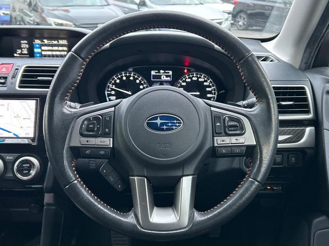 フォレスター X-ブレイク カラーアクセント仕様 後期E型 アドバンスドセーフティパッケージ リアビークルディテクション プッシュスタート パワーシート 純正SDナビ バックカメラ ETC 禁煙車 ルーフレール ハーフレザーシート 全席シートヒーター(12枚目)