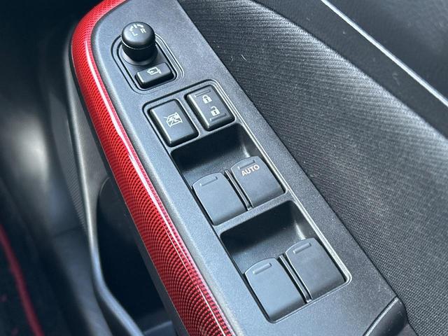 スイフトスポーツ ベースグレード　６ＭＴ　禁煙車　全周囲カメラ　アダプティブクルーズコントロール　純正ナビ　ＥＴＣ　ドラレコ　シートヒーター　スマートキー　革巻きハンドル　ＬＥＤヘッドライト　純正１７インチアルミ（44枚目）