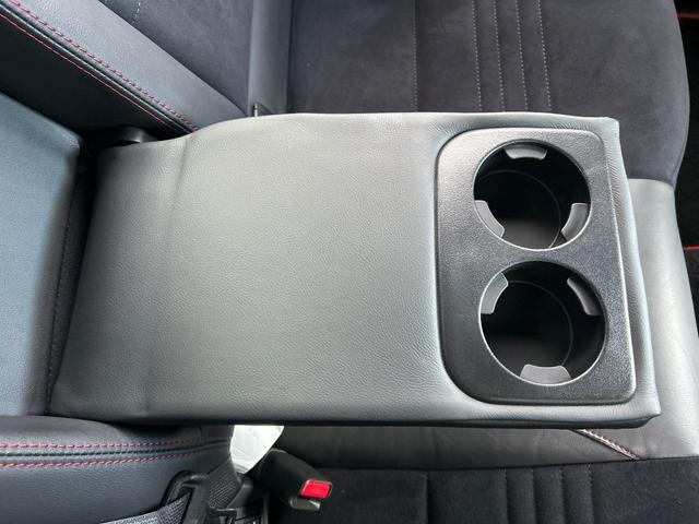 ＷＲＸ ＳＴＩ ＳＴＩ　タイプＳ　最終Ｆ型　アドバンストセイフティパッケージ　フロント＆サイド＆バックカメラ　リアビークルディテクション　大型リアスポイラー　ＳＴＩエアロ　純正８型ＳＤナビ　ＥＴＣ　ドライブレコーダー　禁煙車（49枚目）