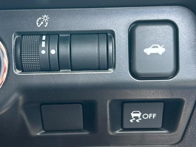 ＷＲＸ ＳＴＩ ＳＴＩ　タイプＳ　最終Ｆ型　アドバンストセイフティパッケージ　フロント＆サイド＆バックカメラ　リアビークルディテクション　大型リアスポイラー　ＳＴＩエアロ　純正８型ＳＤナビ　ＥＴＣ　ドライブレコーダー　禁煙車（51枚目）