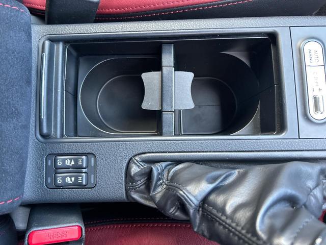 ＷＲＸ ＳＴＩ ＳＴＩ　タイプＳ　最終Ｆ型　アドバンストセイフティパッケージ　フロント＆サイド＆バックカメラ　リアビークルディテクション　大型リアスポイラー　ＳＴＩエアロ　純正８型ＳＤナビ　ＥＴＣ　ドライブレコーダー　禁煙車（69枚目）