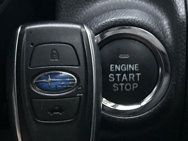 ＸＶ ２．０ｉ－Ｓ　アイサイト　アドバンストセイフティパッケージ　リアビークルディテクション　ＬＥＤヘッドライト　ディスプレイオーデイオ　バックカメラ　ＥＴＣ　禁煙車　パワーシート　純正１８インチアルミホイール（8枚目）