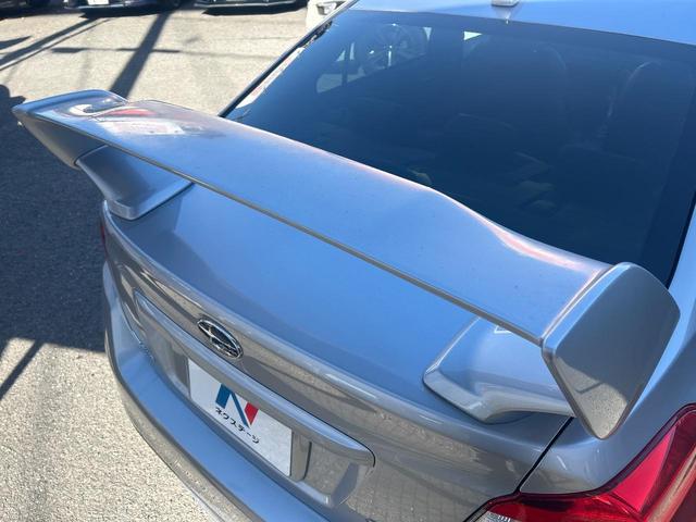 ＷＲＸ　ＳＴＩ ＳＴＩ　革シート　アドバンストセイフティパッケージ　サイドカメラ　リアビークル　ＳＴＩスタイルパッケージ　ＳＴＩタワーバー　大型リアスポイラー　ＨＫＳ製マフラー　純正ＳＤナビ　バックカメラ　ＥＴＣ　禁煙車（10枚目）