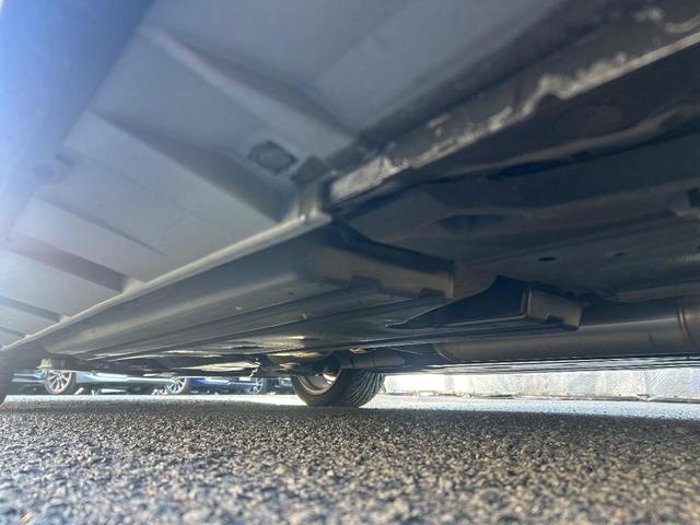 ＷＲＸ　ＳＴＩ ＳＴＩ　革シート　アドバンストセイフティパッケージ　サイドカメラ　リアビークル　ＳＴＩスタイルパッケージ　ＳＴＩタワーバー　大型リアスポイラー　ＨＫＳ製マフラー　純正ＳＤナビ　バックカメラ　ＥＴＣ　禁煙車（29枚目）