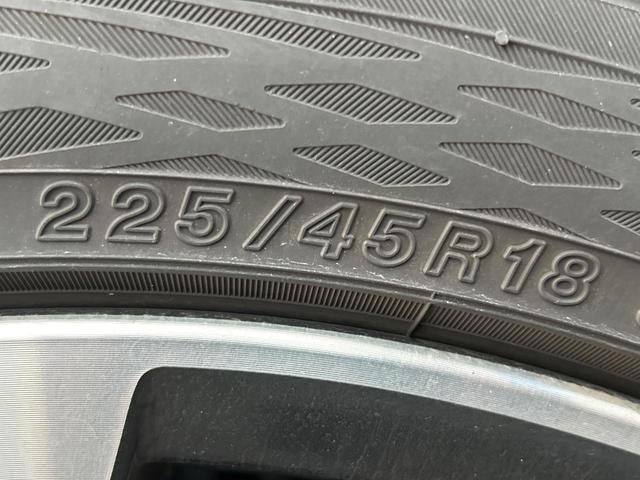 レヴォーグ ＳＴＩスポーツ　ＥＸ　ＳＴＩエアロパッケージ　スマートリヤビューミラー　パワーバックドア　純正１１．６インチナビ　フロント＆サイド＆バックカメラ　革シート　シートヒーター　ＥＴＣ　禁煙車　純正１８インチアルミホイール（24枚目）