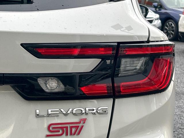 レヴォーグ ＳＴＩスポーツ　ＥＸ　ＳＴＩエアロパッケージ　スマートリヤビューミラー　パワーバックドア　純正１１．６インチナビ　フロント＆サイド＆バックカメラ　革シート　シートヒーター　ＥＴＣ　禁煙車　純正１８インチアルミホイール（32枚目）