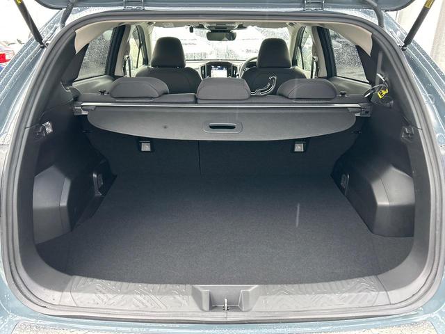 クロストレック リミテッド　純正１１．６インチナビ　全周囲モニター　前側方警戒アシスト　シートヒーター　ステアリングヒーター　メモリ付パワーシート　禁煙車　ＥＴＣ　ドラレコ　純正１８インチアルミホイール　ＬＥＤヘッドライト（11枚目）