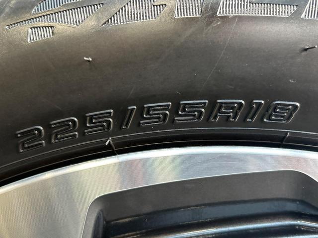 クロストレック リミテッド　純正１１．６インチナビ　全周囲モニター　前側方警戒アシスト　シートヒーター　ステアリングヒーター　メモリ付パワーシート　禁煙車　ＥＴＣ　ドラレコ　純正１８インチアルミホイール　ＬＥＤヘッドライト（48枚目）