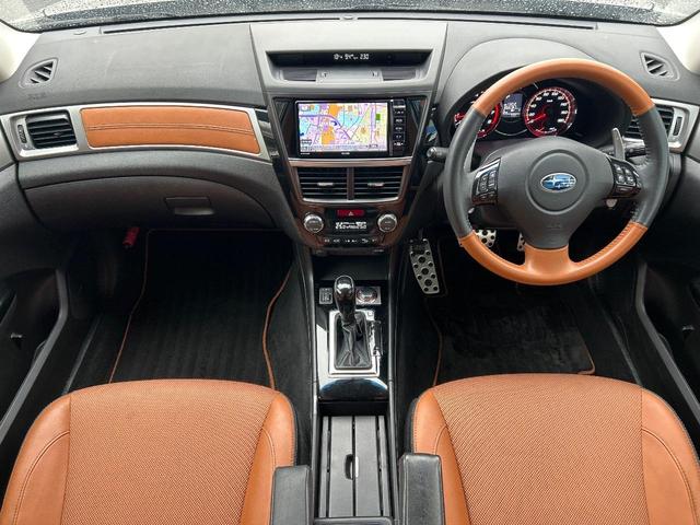 エクシーガクロスオーバー７ ２．５ｉアイサイト　７人乗りＳＵＶ　ルーフレール　アイサイト　ＳＤナビ　バックカメラ　ＥＴＣ　ドラレコ　禁煙車　スマートキー　パワーシート　シートヒーター　純正１７インチアルミホイール　ＨＩＤヘッドランプ（2枚目）