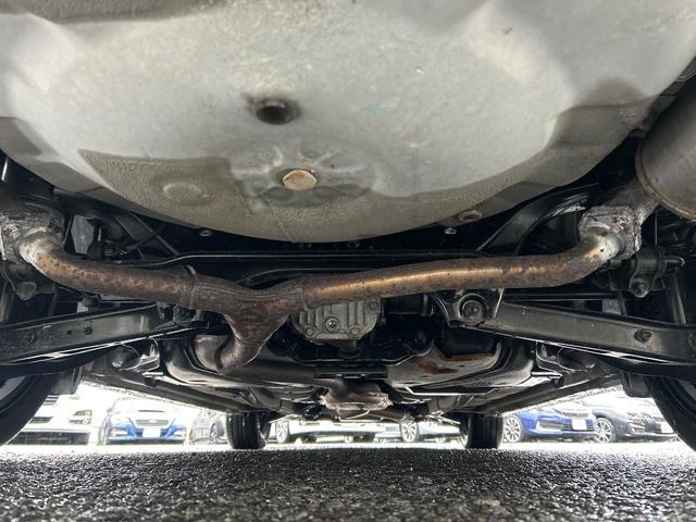 エクシーガクロスオーバー７ ２．５ｉアイサイト　７人乗りＳＵＶ　ルーフレール　アイサイト　ＳＤナビ　バックカメラ　ＥＴＣ　ドラレコ　禁煙車　スマートキー　パワーシート　シートヒーター　純正１７インチアルミホイール　ＨＩＤヘッドランプ（19枚目）