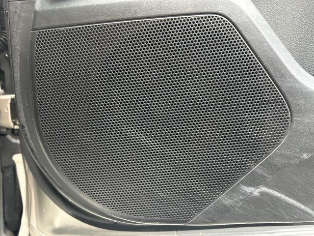 エクシーガクロスオーバー７ ２．５ｉアイサイト　７人乗りＳＵＶ　ルーフレール　アイサイト　ＳＤナビ　バックカメラ　ＥＴＣ　ドラレコ　禁煙車　スマートキー　パワーシート　シートヒーター　純正１７インチアルミホイール　ＨＩＤヘッドランプ（46枚目）