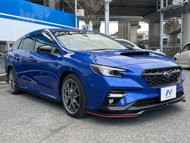 レヴォーグ ＳＴＩスポーツ　ＥＸ　スマートリアビューミラー　ＳＴＩエアロパッケージ　ＳＴＩパフォーマンスマフラー　ＳＴＩ１８インチＡＷ　ＳＴＩルーフエンドスポイラー　純正１１．６インチナビ　フロント＆サイド＆バックカメラ　禁煙車（4枚目）