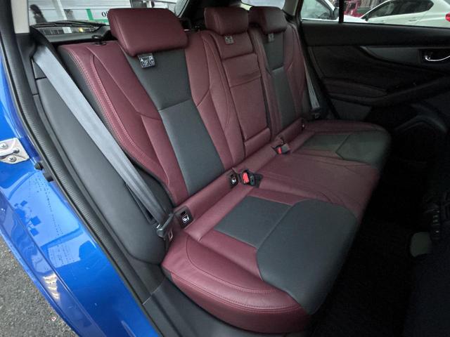 レヴォーグ ＳＴＩスポーツ　ＥＸ　スマートリアビューミラー　ＳＴＩエアロパッケージ　ＳＴＩパフォーマンスマフラー　ＳＴＩ１８インチＡＷ　ＳＴＩルーフエンドスポイラー　純正１１．６インチナビ　フロント＆サイド＆バックカメラ　禁煙車（14枚目）