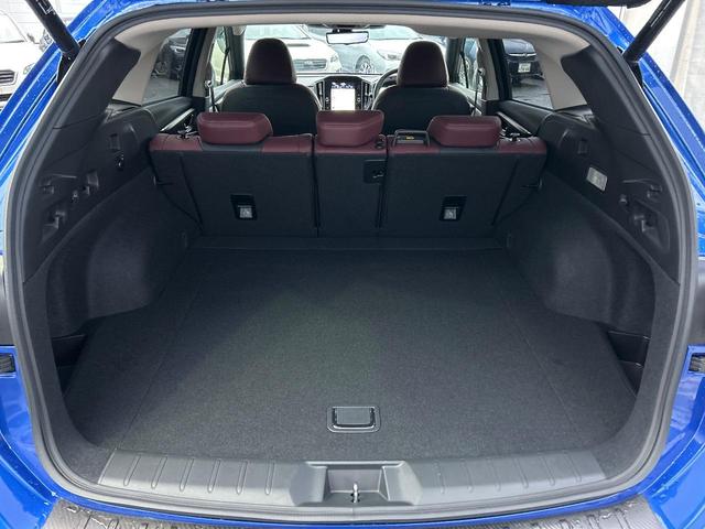 レヴォーグ ＳＴＩスポーツ　ＥＸ　スマートリアビューミラー　ＳＴＩエアロパッケージ　ＳＴＩパフォーマンスマフラー　ＳＴＩ１８インチＡＷ　ＳＴＩルーフエンドスポイラー　純正１１．６インチナビ　フロント＆サイド＆バックカメラ　禁煙車（15枚目）