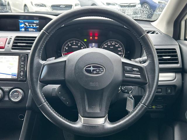 インプレッサスポーツ ２．０ｉ　純正ＳＤナビ　バックカメラ　禁煙車　純正１６インチアルミホイール　ＥＴＣ　ドラレコ　純正革巻きステアリング　クルーズコントロール　パドルシフト　横滑り防止機能　アイドリングストップ（6枚目）