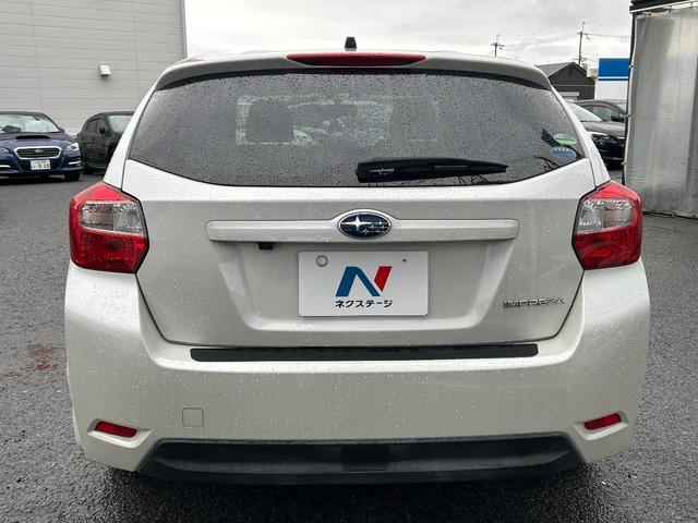 インプレッサスポーツ ２．０ｉ　純正ＳＤナビ　バックカメラ　禁煙車　純正１６インチアルミホイール　ＥＴＣ　ドラレコ　純正革巻きステアリング　クルーズコントロール　パドルシフト　横滑り防止機能　アイドリングストップ（15枚目）