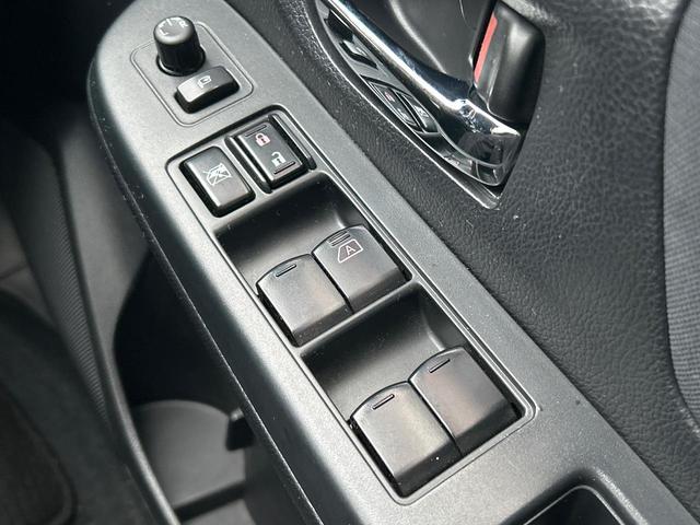 インプレッサスポーツ ２．０ｉ　純正ＳＤナビ　バックカメラ　禁煙車　純正１６インチアルミホイール　ＥＴＣ　ドラレコ　純正革巻きステアリング　クルーズコントロール　パドルシフト　横滑り防止機能　アイドリングストップ（40枚目）