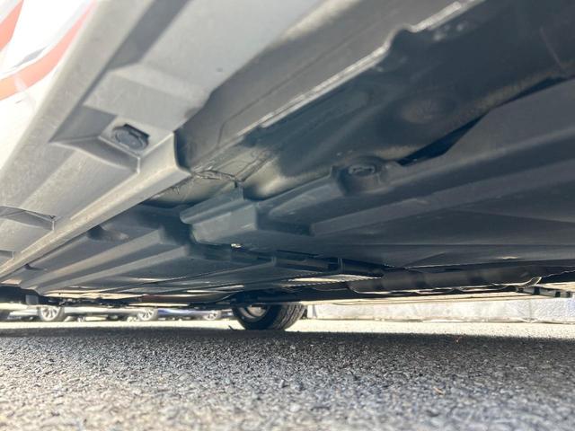 インプレッサスポーツ ２．０ｉ－Ｓアイサイト　ＳＴＩフロントエアロ　ＳＴＩパフォーマンスマフラー　ＳＴＩルーフエンドスポイラー　アイサイトセイフティ＋　純正ビルトイン８型ナビ　サイド＆バックカメラ　リアビークルディティクション　禁煙車　ＥＴＣ（26枚目）