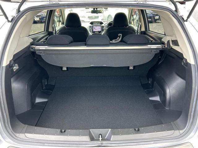 インプレッサスポーツ ２．０ｉ－Ｓアイサイト　ＳＴＩフロントエアロ　ＳＴＩパフォーマンスマフラー　ＳＴＩルーフエンドスポイラー　アイサイトセイフティ＋　純正ビルトイン８型ナビ　サイド＆バックカメラ　リアビークルディティクション　禁煙車　ＥＴＣ（30枚目）