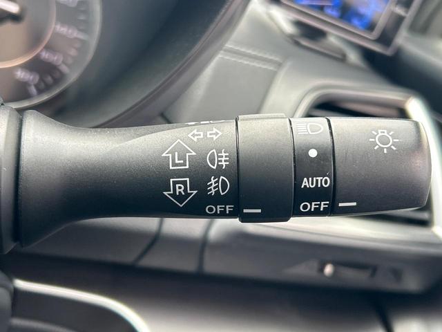 インプレッサスポーツ ２．０ｉ－Ｓアイサイト　ＳＴＩフロントエアロ　ＳＴＩパフォーマンスマフラー　ＳＴＩルーフエンドスポイラー　アイサイトセイフティ＋　純正ビルトイン８型ナビ　サイド＆バックカメラ　リアビークルディティクション　禁煙車　ＥＴＣ（55枚目）