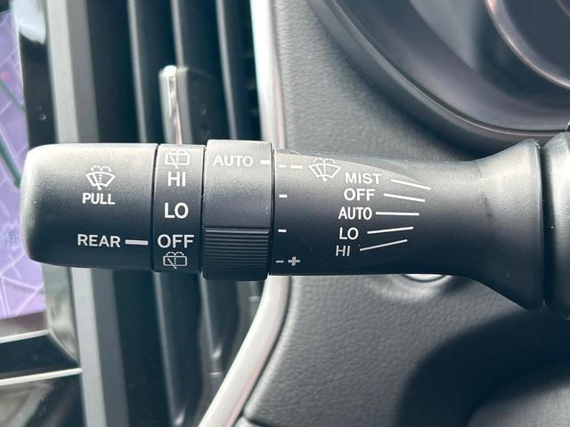 インプレッサスポーツ ２．０ｉ－Ｓアイサイト　ＳＴＩフロントエアロ　ＳＴＩパフォーマンスマフラー　ＳＴＩルーフエンドスポイラー　アイサイトセイフティ＋　純正ビルトイン８型ナビ　サイド＆バックカメラ　リアビークルディティクション　禁煙車　ＥＴＣ（56枚目）