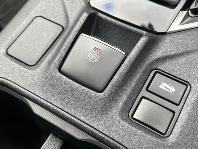 インプレッサスポーツ ２．０ｉ－Ｓアイサイト　ＳＴＩフロントエアロ　ＳＴＩパフォーマンスマフラー　ＳＴＩルーフエンドスポイラー　アイサイトセイフティ＋　純正ビルトイン８型ナビ　サイド＆バックカメラ　リアビークルディティクション　禁煙車　ＥＴＣ（69枚目）