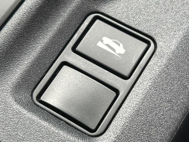 インプレッサスポーツ ２．０ｉ－Ｓアイサイト　ＳＴＩフロントエアロ　ＳＴＩパフォーマンスマフラー　ＳＴＩルーフエンドスポイラー　アイサイトセイフティ＋　純正ビルトイン８型ナビ　サイド＆バックカメラ　リアビークルディティクション　禁煙車　ＥＴＣ（70枚目）