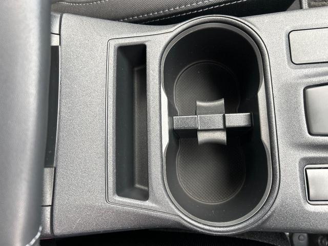 インプレッサスポーツ ２．０ｉ－Ｓアイサイト　ＳＴＩフロントエアロ　ＳＴＩパフォーマンスマフラー　ＳＴＩルーフエンドスポイラー　アイサイトセイフティ＋　純正ビルトイン８型ナビ　サイド＆バックカメラ　リアビークルディティクション　禁煙車　ＥＴＣ（72枚目）