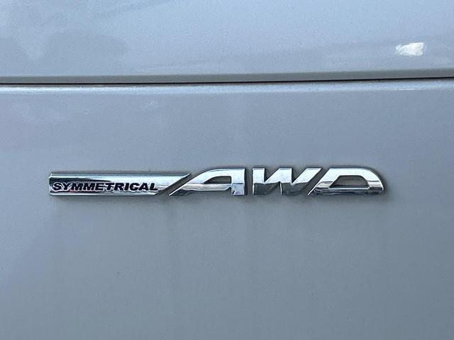 フォレスター ２．０ｉ－Ｌ　アイサイト　ＳＤナビ　バックカメラ　パワーシート　シートヒーター　スマートキー　禁煙車　ＨＩＤヘッドランプ　レーダークルーズ　純正１７インチアルミホイール　左右独立エアコン　Ｘ－ＭＯＤＥ　パドルシフト（28枚目）