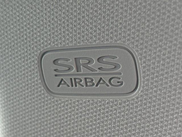 フォレスター ２．０ｉ－Ｌ　アイサイト　ＳＤナビ　バックカメラ　パワーシート　シートヒーター　スマートキー　禁煙車　ＨＩＤヘッドランプ　レーダークルーズ　純正１７インチアルミホイール　左右独立エアコン　Ｘ－ＭＯＤＥ　パドルシフト（42枚目）