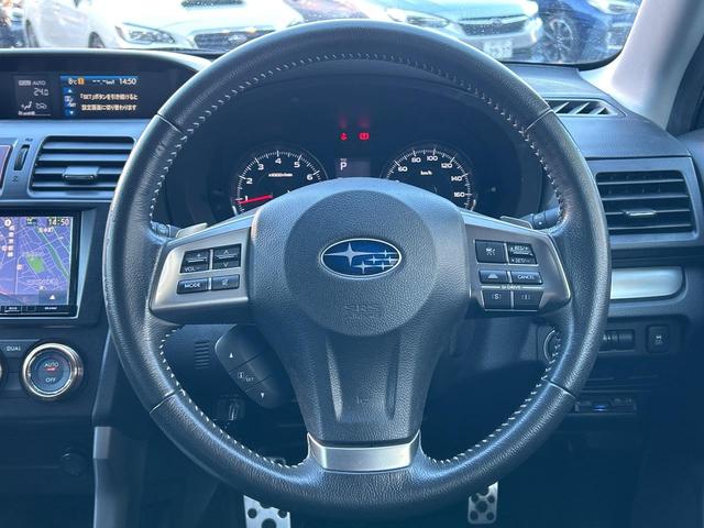 �y�����v�����X�e�A�����O�z�㎿�Ȋv���g�p���邱�ƂŁA��ɂ����������݂ƂĂ��^�]���₷���n���h���ł���