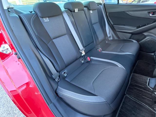 インプレッサＧ４ ２．０ｉ－Ｌ　アイサイト　アイサイトセイフティ＋　リアビークルディテクション　ＬＥＤヘッドランプ　純正８型ＳＤナビ　サイド＆バックカメラ　禁煙車　純正革巻きステアリング　ＥＴＣ　ドラレコ　純正１７インチアルミホイール（12枚目）