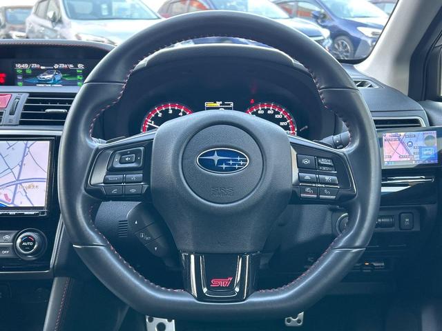 �y�����v�����X�e�A�����O�z�㎿�Ȋv���g�p���邱�ƂŁA��ɂ����������݂ƂĂ��^�]���₷���n���h���ł���