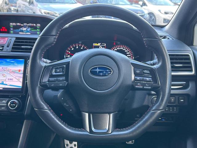 �y�����v�����X�e�A�����O�z�㎿�Ȋv���g�p���邱�ƂŁA��ɂ����������݂ƂĂ��^�]���₷���n���h���ł���