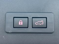 �ڥѥ�Хå��ɥ��ۥ��ޡ��ȥ����䱿ž�ʤΥܥ���򲡤������ǥꥢ�����Ȥ���ư�ǳ��Ĥ��ޤ�����ʪ����äƤ�����䡢�⤤���֤ˤ���Хå��ɥ����Ĥ��ݤ������ʵ�ǽ�Ǥ��� 5