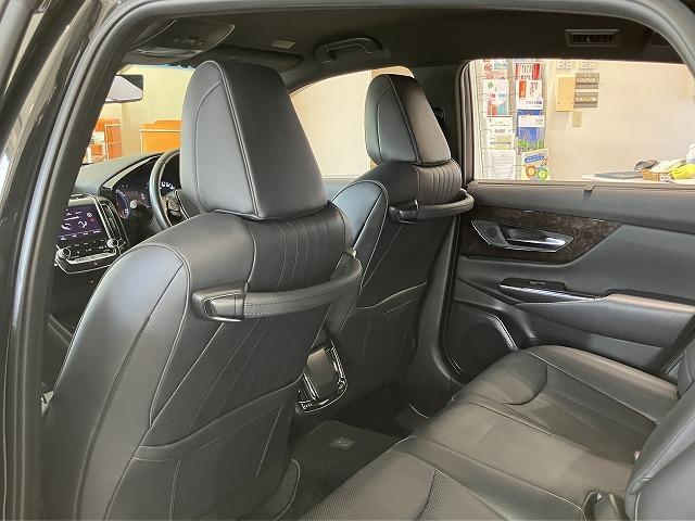 クラウンハイブリッド G-エグゼクティブ 禁煙車 パノラミックビューモニター AC100V トヨタセーフティセンス レーダークルーズ クリアランスソナー 黒本革エアシート メモリパワーシート 3眼LEDヘッドライト ブラインドスポットモニター(40枚目)