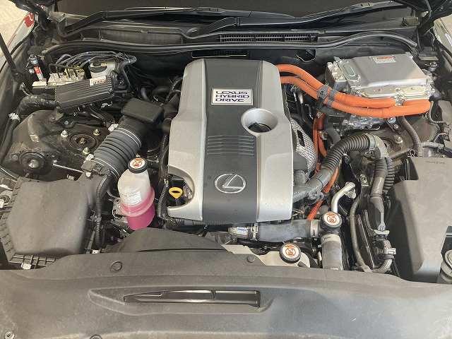 IS300h バージョンL 禁煙車 ワンオーナー サンルーフ プリクラッシュS レーダークルーズ クリアランスソナー BSM 黒本革 シートヒーター&エアコン 電動リアサンシェード 純正SDナビ バックカメラ 純正18インチAW(28枚目)