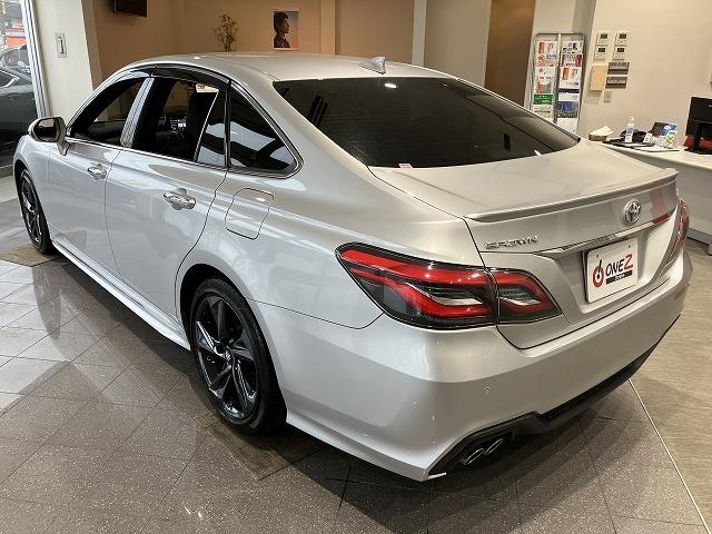 クラウン ＲＳ　リミテッド　ワンオーナー　禁煙車　プリクラッシュ　レーダークルーズ　クリアランスソナー　純正１８インチブラックスパッタリングＡＷ　メモリーパワーシート　シートヒーター　ブラインドスポットモニター　ＡＣ１００Ｖ電源（20枚目）