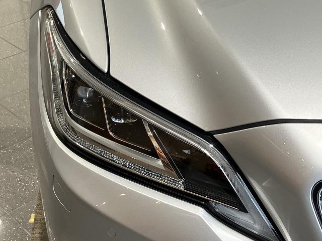 クラウン ＲＳ　リミテッド　ワンオーナー　禁煙車　プリクラッシュ　レーダークルーズ　クリアランスソナー　純正１８インチブラックスパッタリングＡＷ　メモリーパワーシート　シートヒーター　ブラインドスポットモニター　ＡＣ１００Ｖ電源（41枚目）