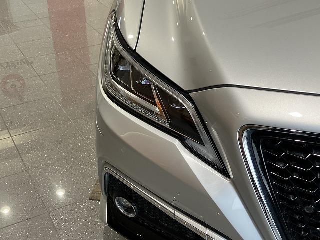 クラウン ＲＳ　リミテッド　ワンオーナー　禁煙車　プリクラッシュ　レーダークルーズ　クリアランスソナー　純正１８インチブラックスパッタリングＡＷ　メモリーパワーシート　シートヒーター　ブラインドスポットモニター　ＡＣ１００Ｖ電源（43枚目）
