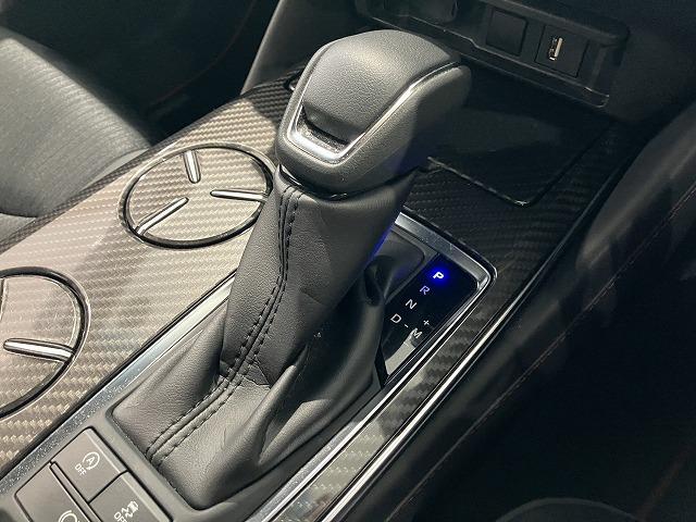 クラウン ＲＳ　リミテッド　ワンオーナー　禁煙車　プリクラッシュ　レーダークルーズ　クリアランスソナー　純正１８インチブラックスパッタリングＡＷ　メモリーパワーシート　シートヒーター　ブラインドスポットモニター　ＡＣ１００Ｖ電源（60枚目）