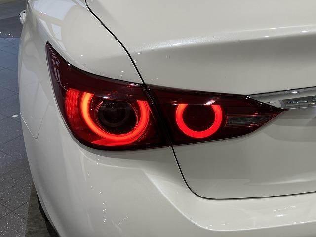 スカイライン ＧＴ　禁煙車　レーダークルーズ　クリアランスソナー　レーンキープ　ＬＥＤオートライト　純正１７インチＡＷ　メーカーナビ　アラウンドビューモニター　クロハーフレザーシート　パワーシート　ＥＴＣ　スマートキー（49枚目）